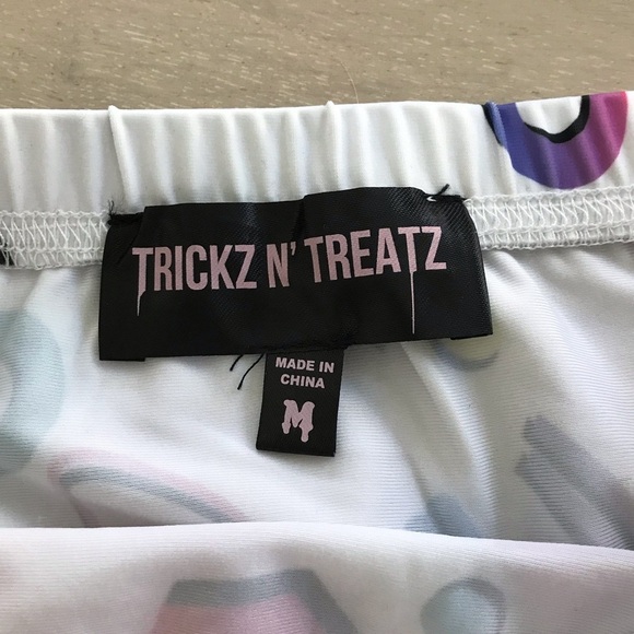 Trickz N’ Treatz  80’s 90’s Themed Halloween Costume Brief top and  Bottoms sz M - Picture 3 of 4